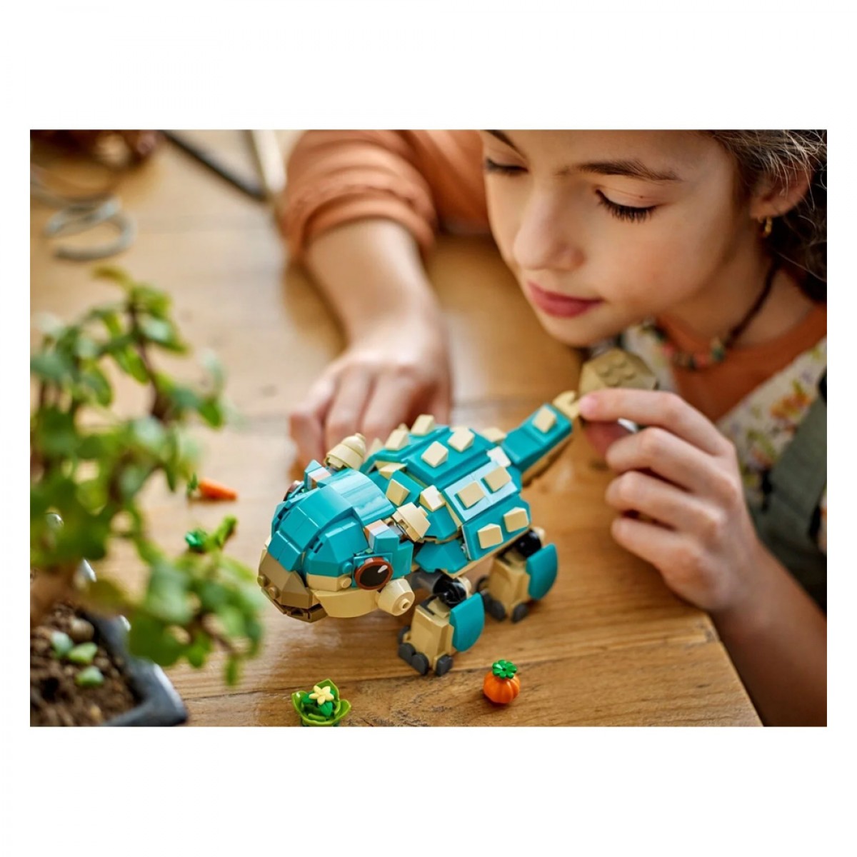 LEGO JURASSIC BABY BUMBY: ANKYLOSAURUS 76962