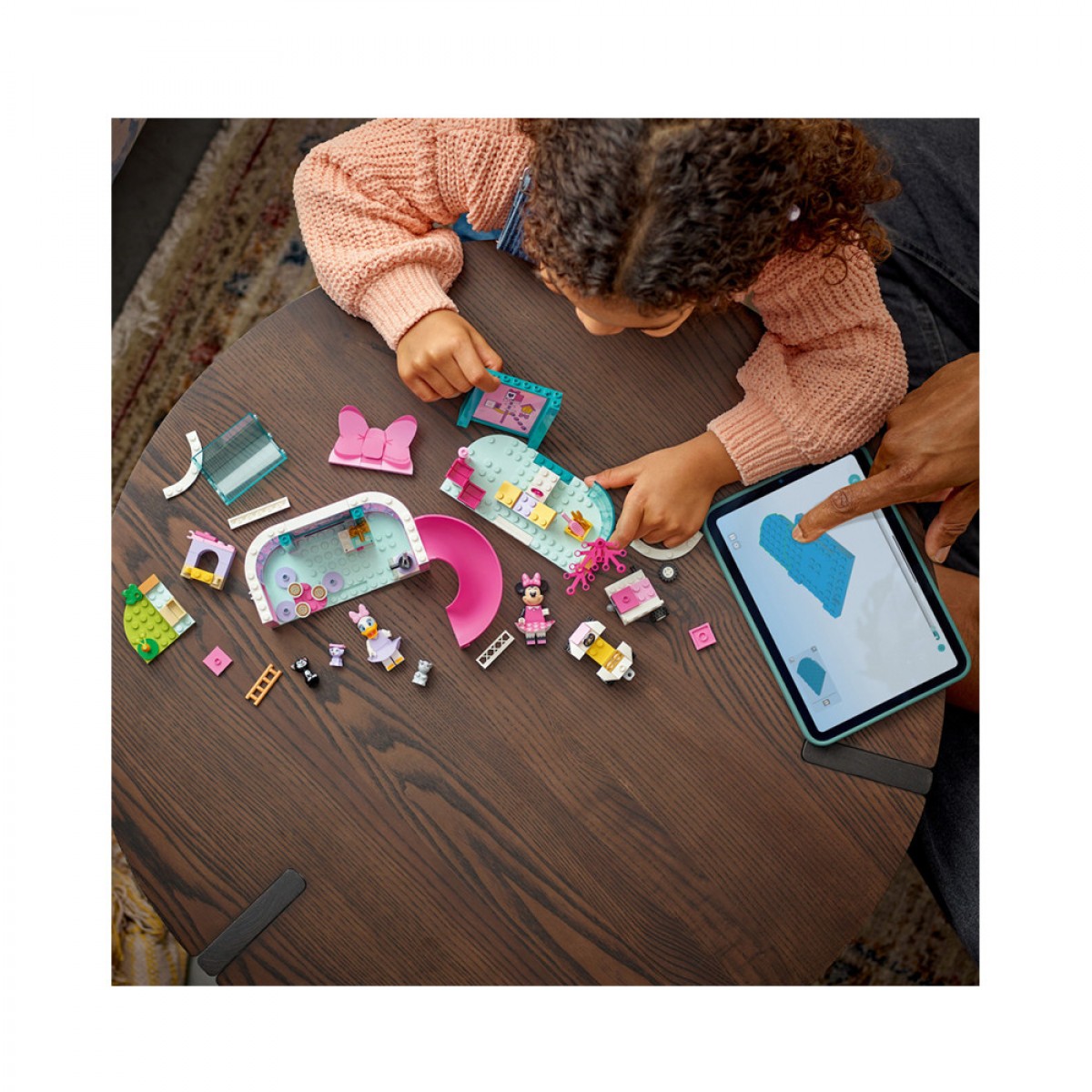 LEGO MINNIE'S PET HOTEL 43274