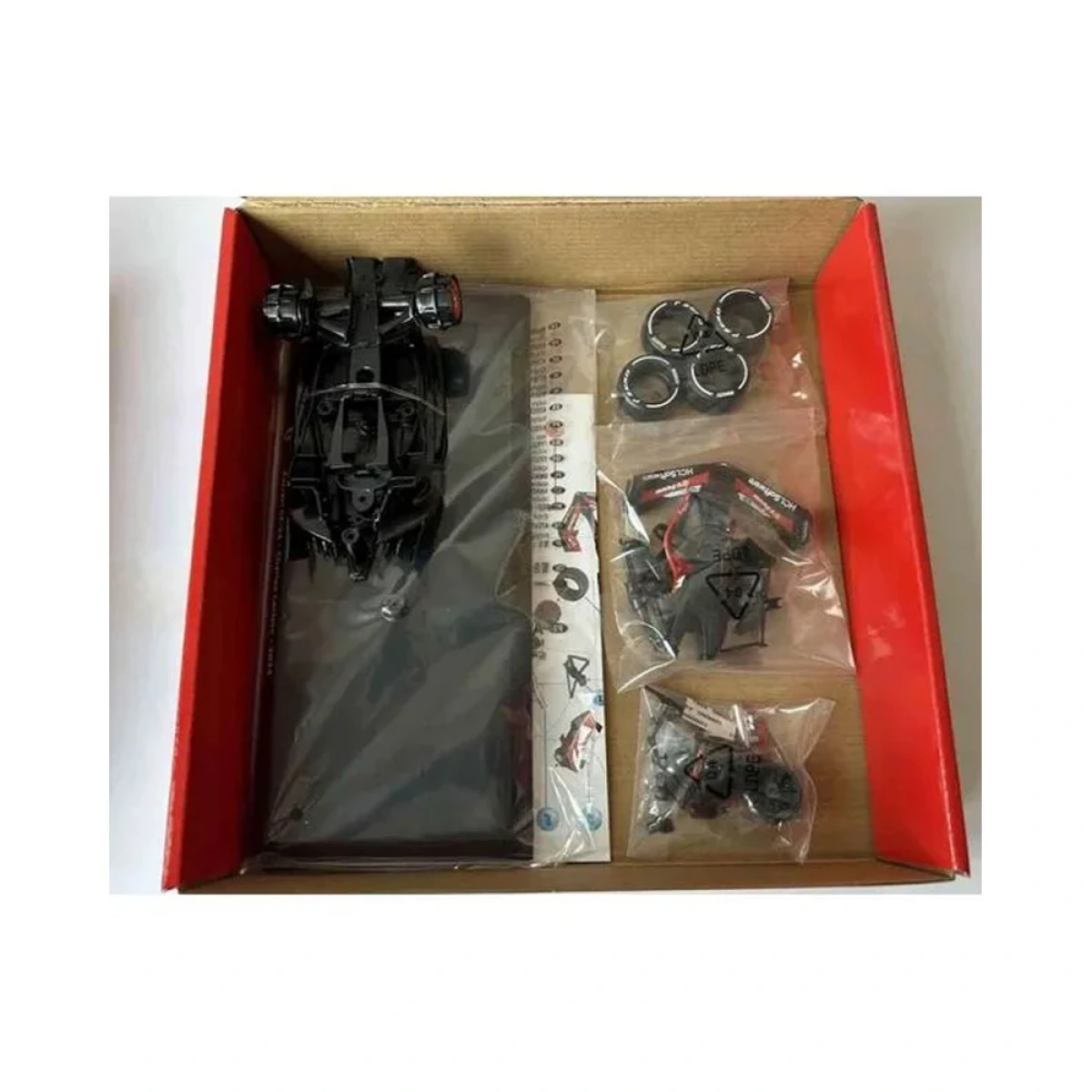 BURAGO 1:24 F1 KIT FERRARI SF-24 18/26856