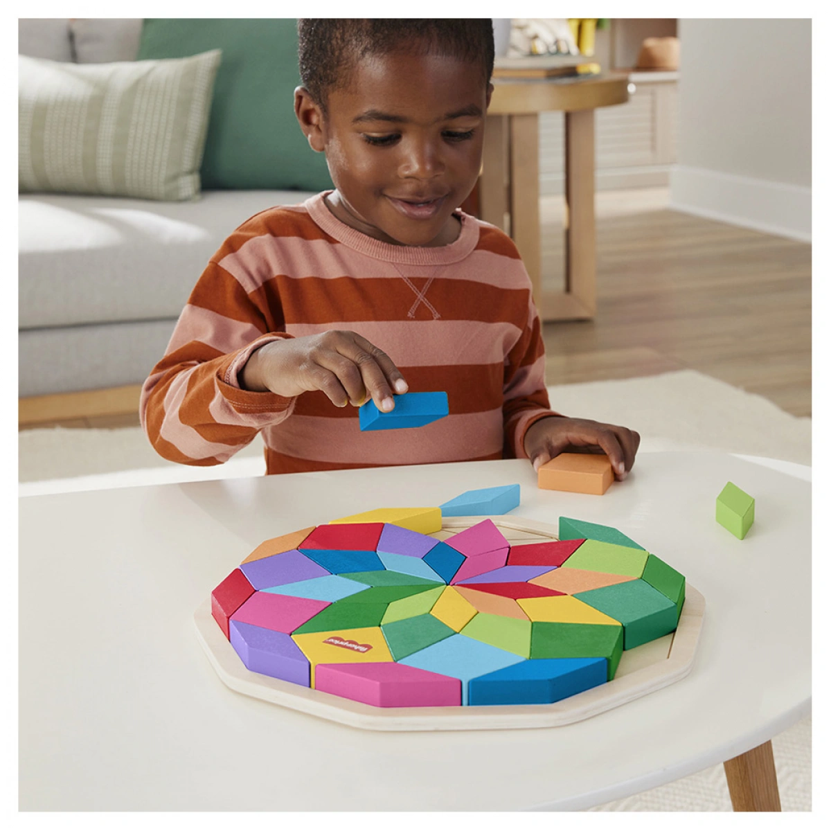 FISHER PRICE WOODEN MANDALA PUZZLE HXT94