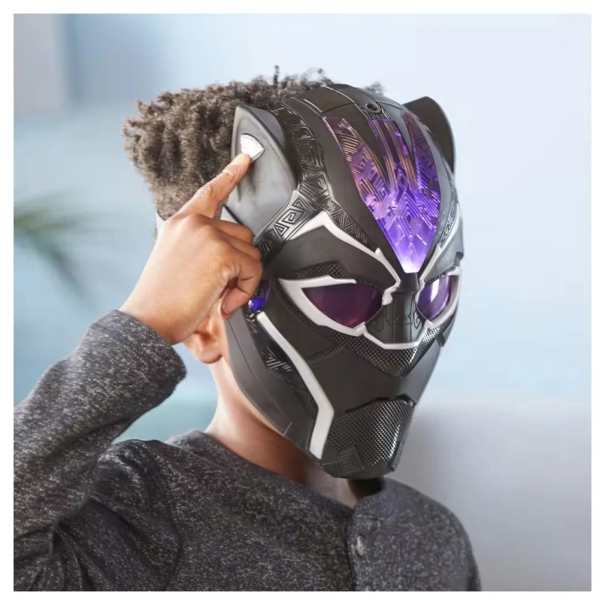 HASBRO AVENGERS BLACK PANTHER VIBRANIUM FX MASK V0902