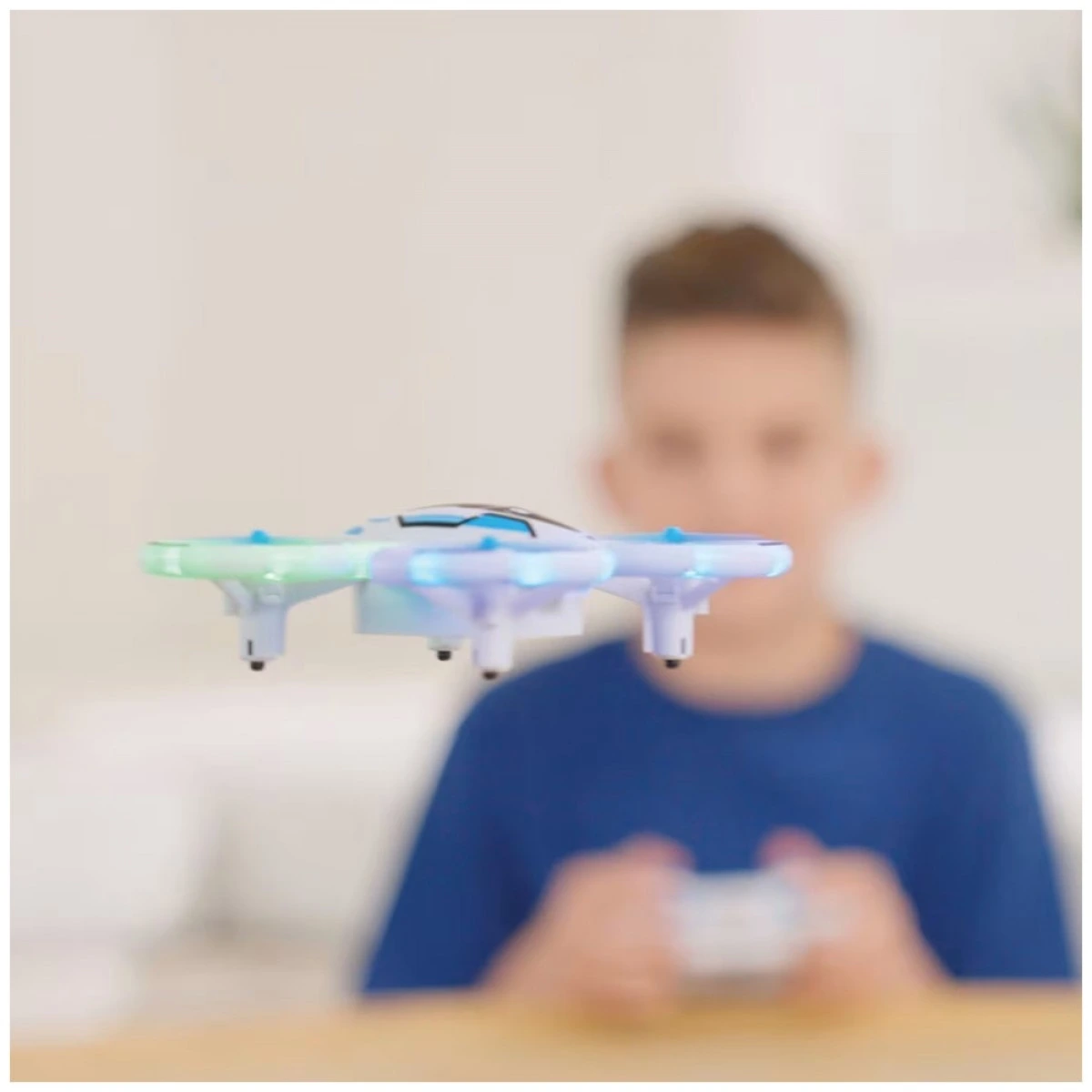 AS REMOTE CONTROLLED DRONE NEON STUND 84827