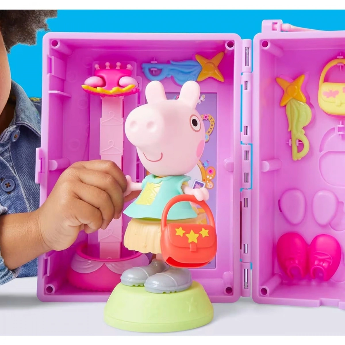 HASBRO PEPPA PIG  PEPPA`S DRESS UP WARDROBE G1017