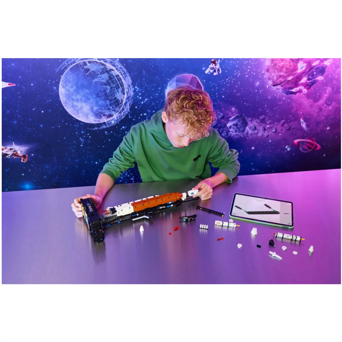 LEGO NASA ARTEMIS SPACE LAUNCH SYSTEM ROCKET 42221