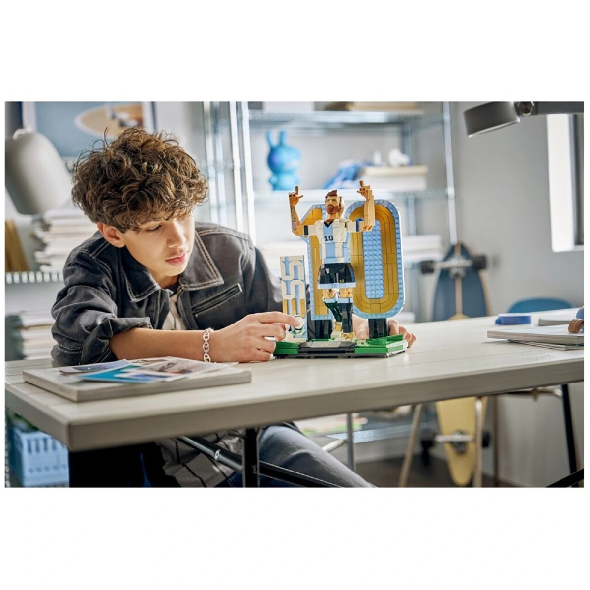 LEGO LIONEL MESSI-SOCCER LEGEND 43015