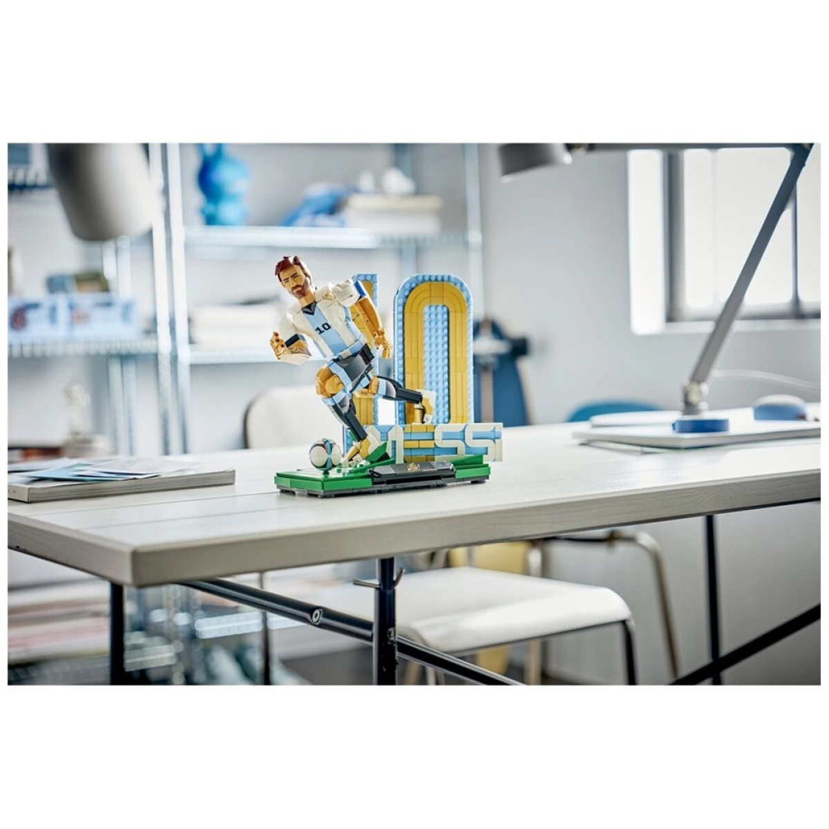 LEGO LIONEL MESSI-SOCCER LEGEND 43015