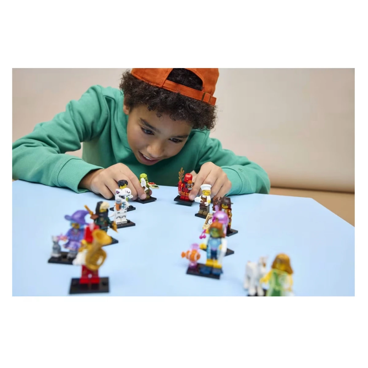 LEGO MINIFIGURES SERIES 71052