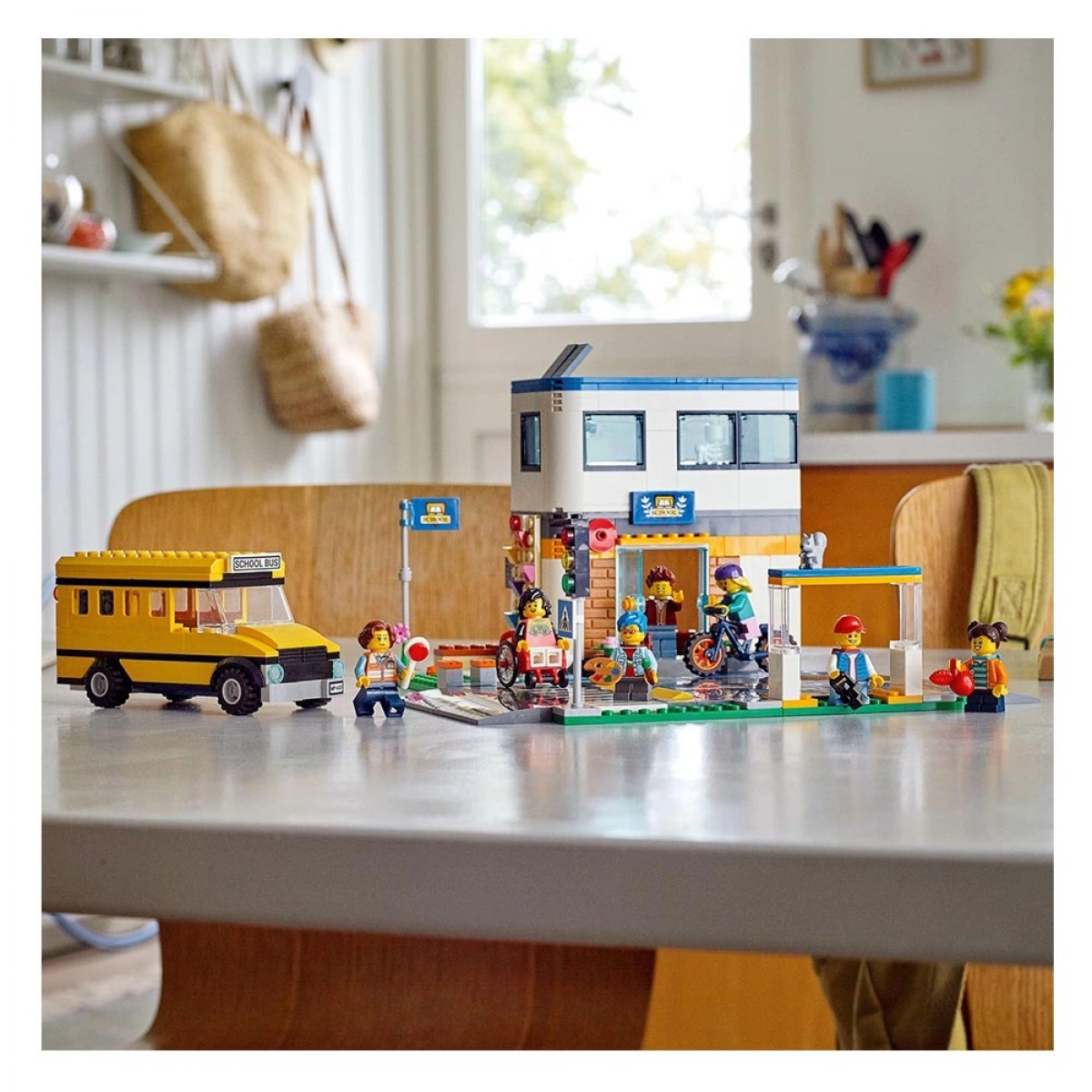 LEGO SCHOOL DAY 60329
