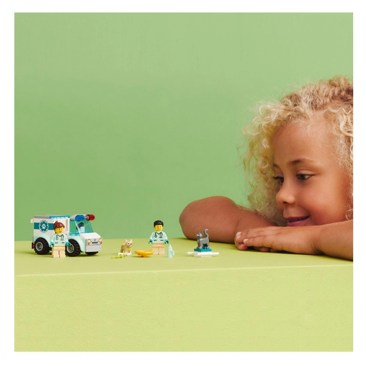 LEGO VET VAN RESCUE 60382