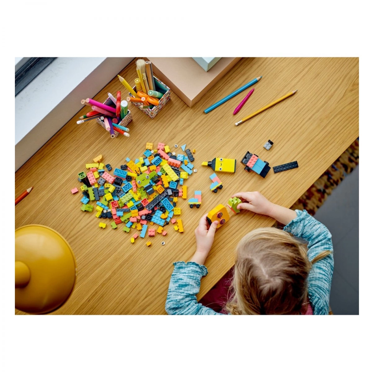 LEGO CREATIVE NEON FUN 11027