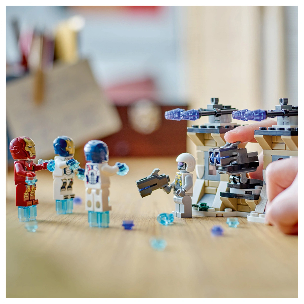 LEGO IRON MAN & IRON LEGION VS HYDRA SOLDIER 76288