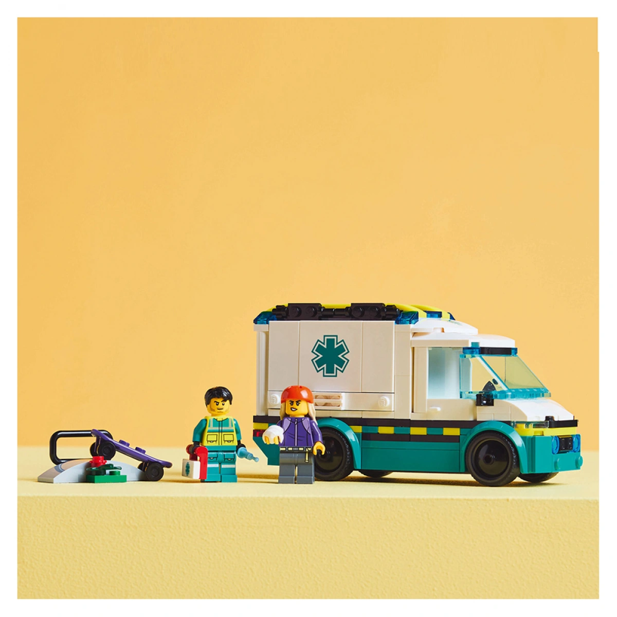 LEGO EMERGENCY AMBULANCE 60451
