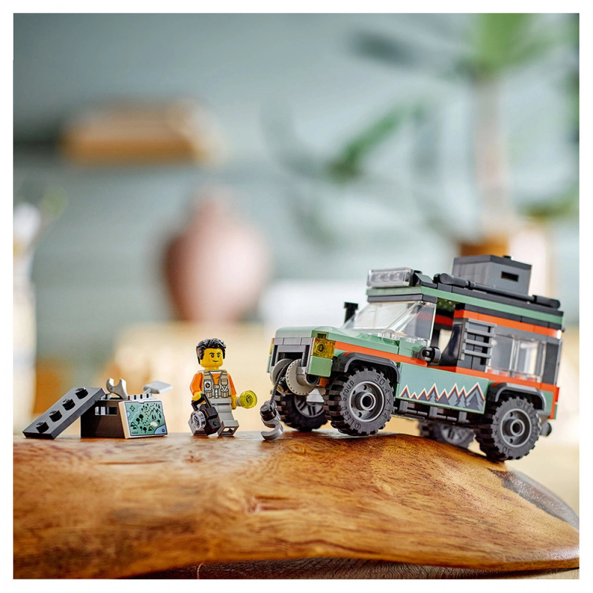 LEGO OFF ROAD 4X4 MOUNTAIN TRUCK 60447