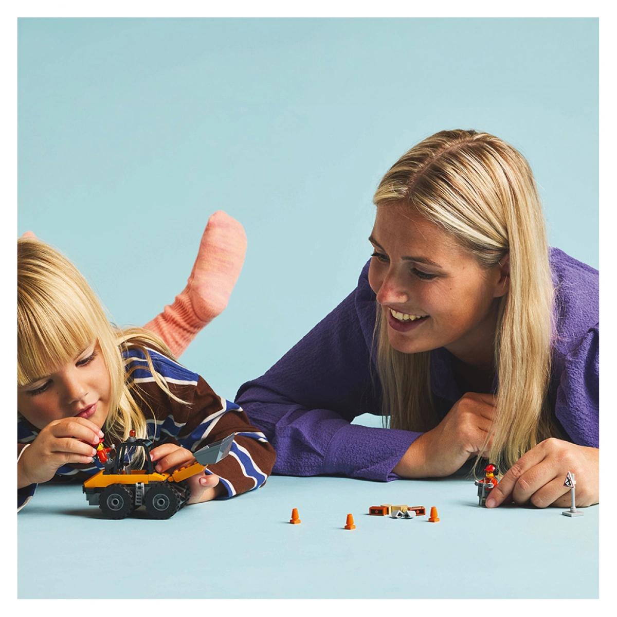 LEGO YELLOW CONSTRUCTION WHEEL LOADER 60450