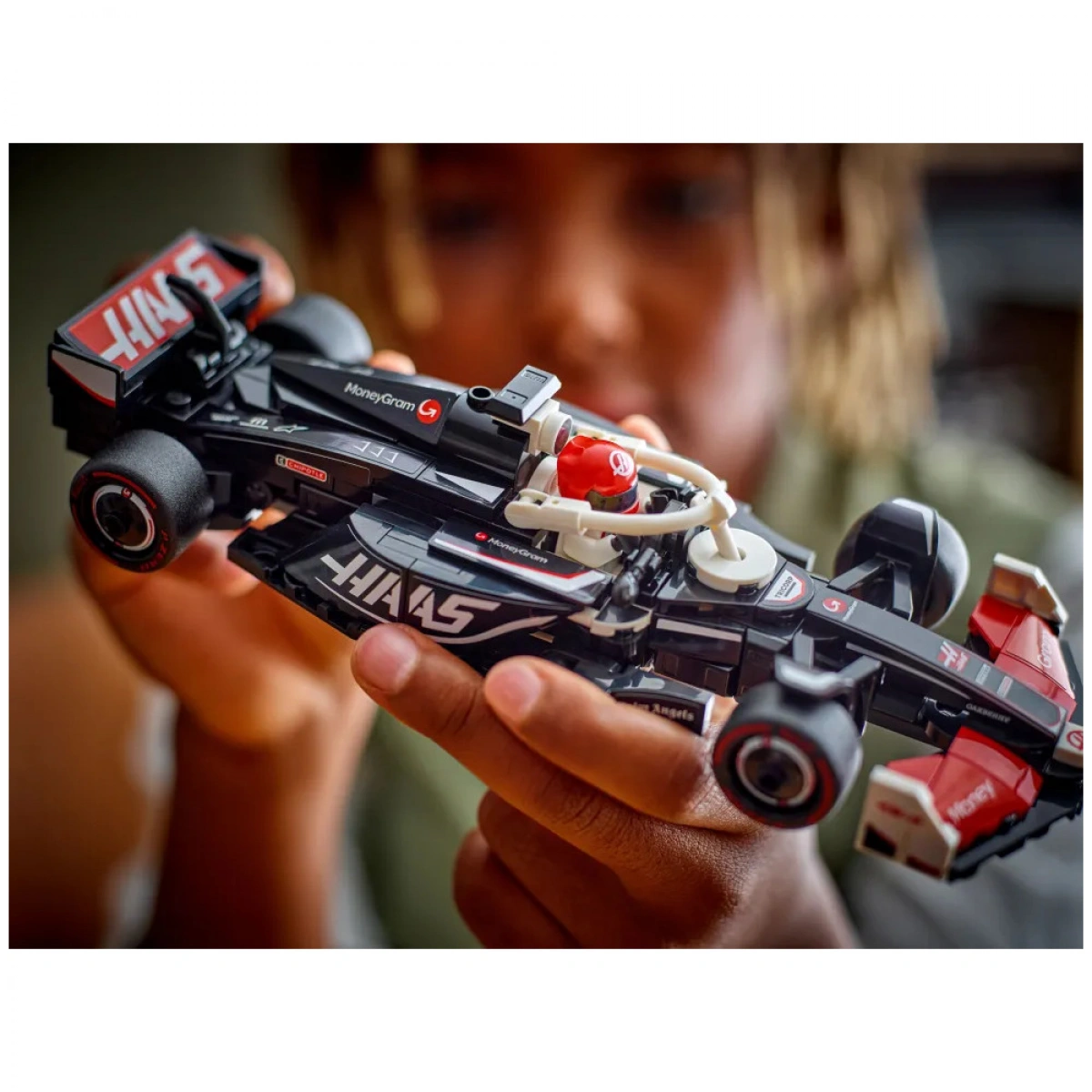 LEGO MONEYGRAM HAAS F1 TEAM VF 24 RACE CAR 77250