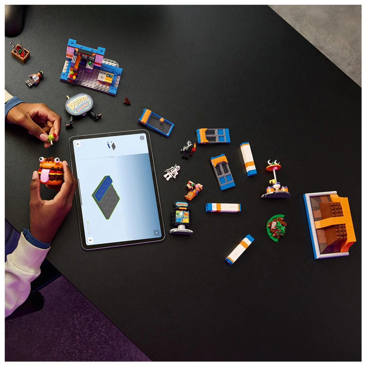 LEGO DURRR BURGER RESTAURANT 77076