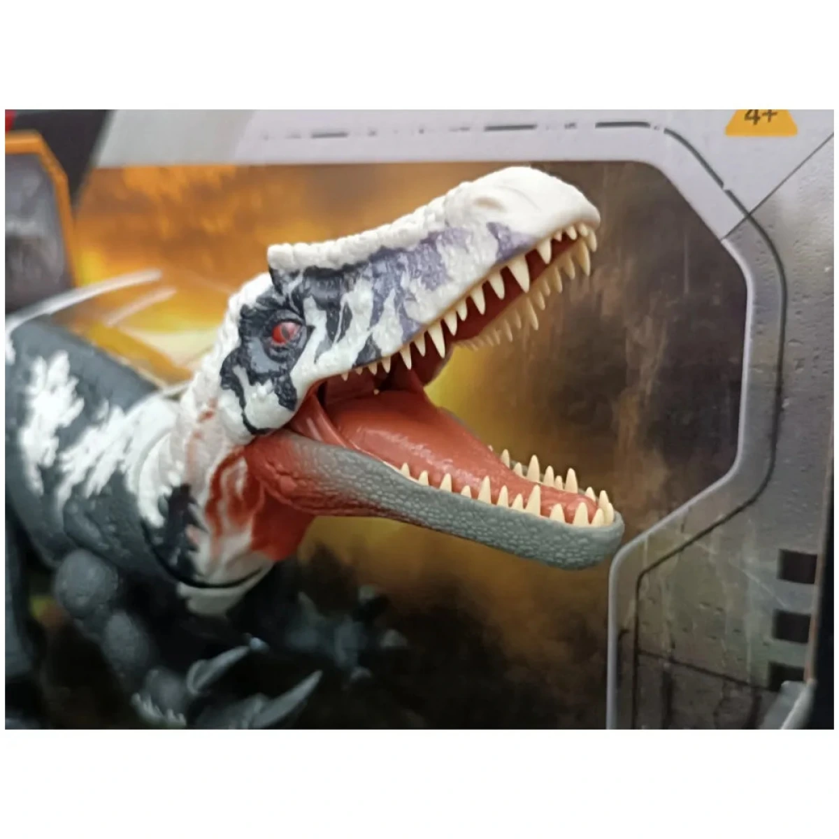 MATTEL JURASSIC WORLD GIGANTIC THRASHERS CHILANTAISAURUS JGB92/JGB95