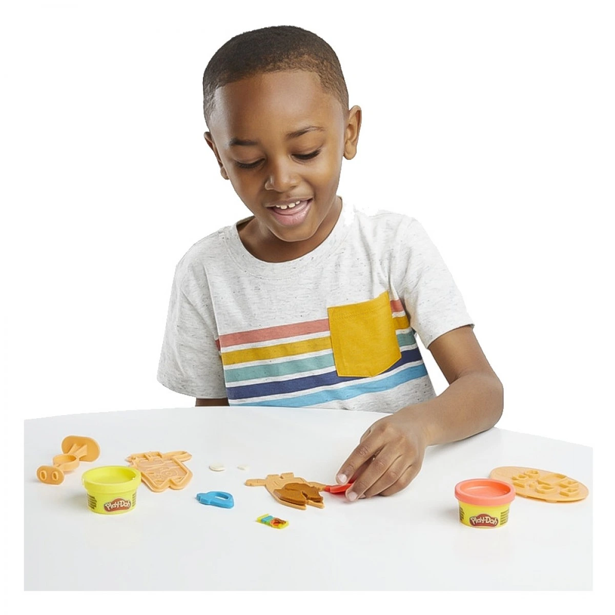 HASBRO PLAY-DO BLUEY MAKE AND MASH COSTUMES F4374