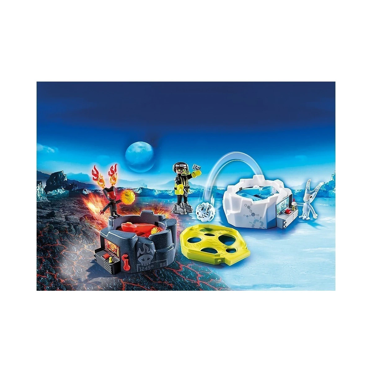 PLAYMOBIL  GAME WITH FIRE AND ICE LAUNCHERS 6831