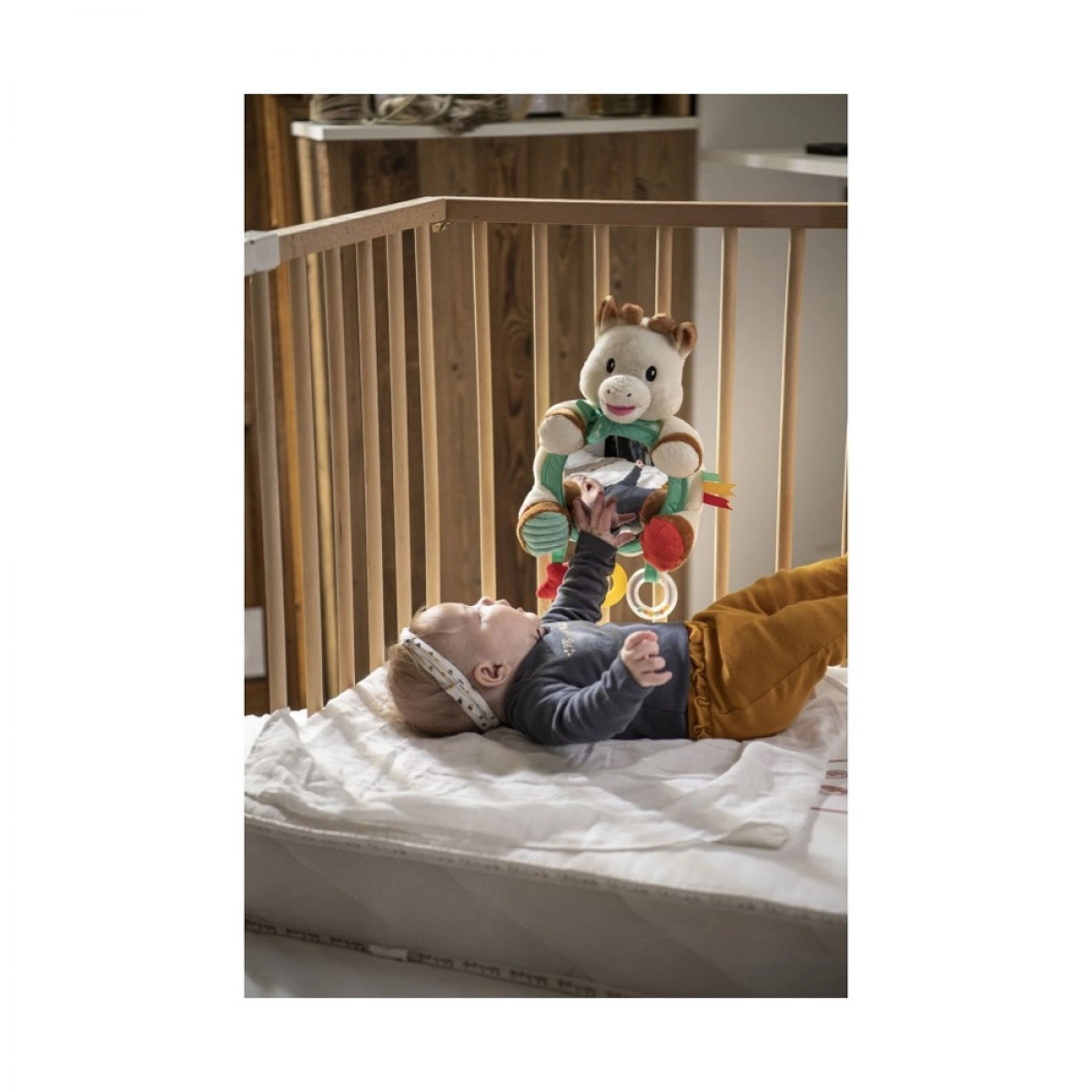 SOPHIE LA GIRAFE MULTI-SUPPORTS ACTIVITIES MIRROR 010340