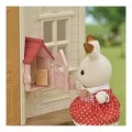 SYLVANIAN FAMILIES ΣΠΙΤΙ ΤΟΥ ΑΓΡΟΥ ΜΕ ΚΟΚΚΙΝΗ ΣΚΕΠΗ 5567